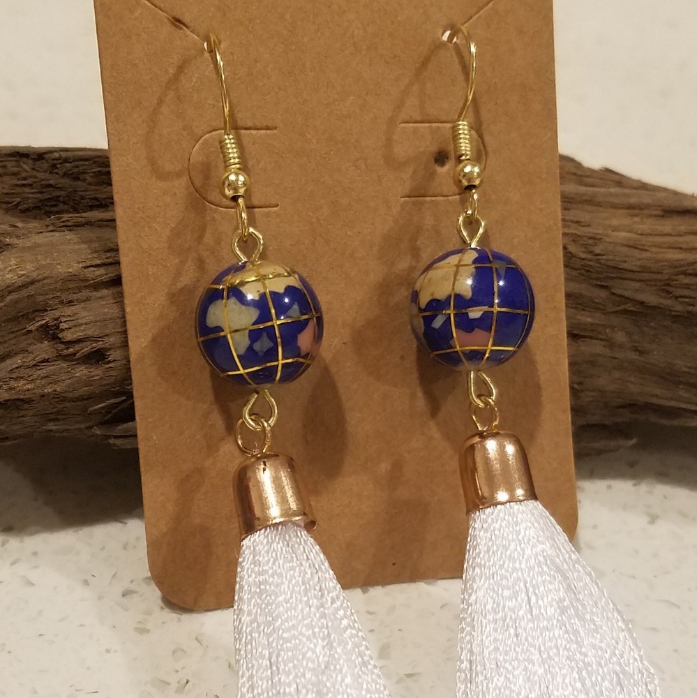 🎉HP🎉87RWD || Wanderlust tassel earrings